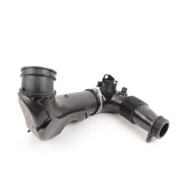 13717605045 - Charge pipe  of  BMW - Fuel System